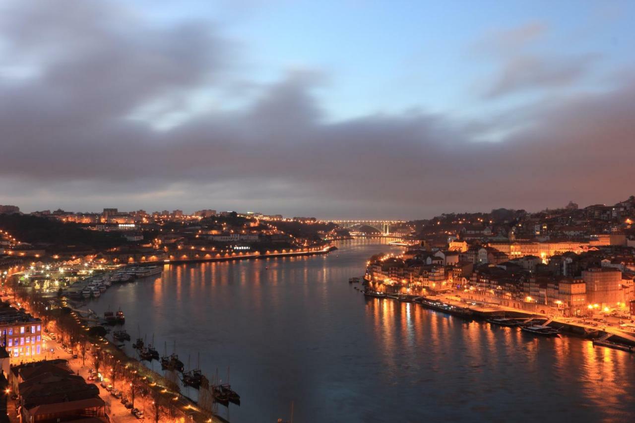 Historical Porto Studios Apartment